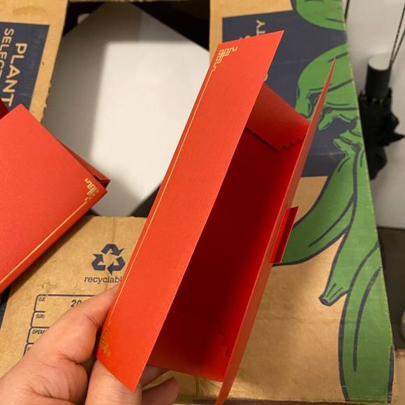 Giorgio Armani red envelope gift bundle of 3 - Picture 8 of 9